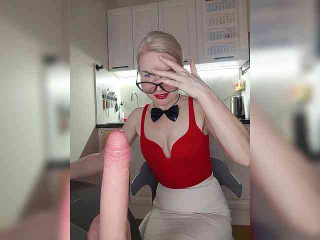 CheapSlutOnline webcam