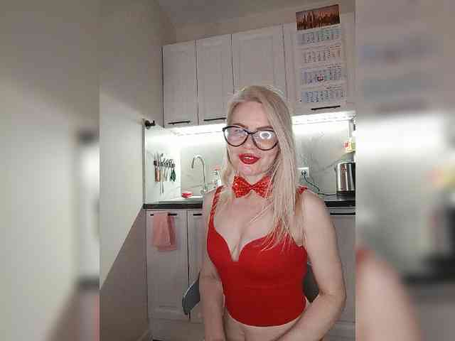 CheapSlutOnline webcam