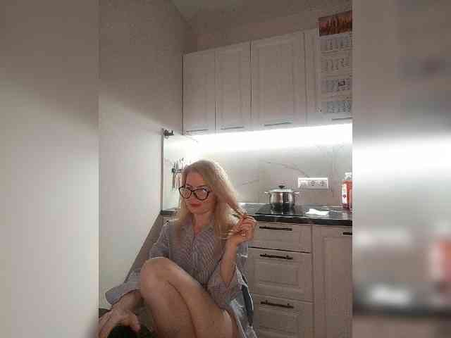 WomenS webcam