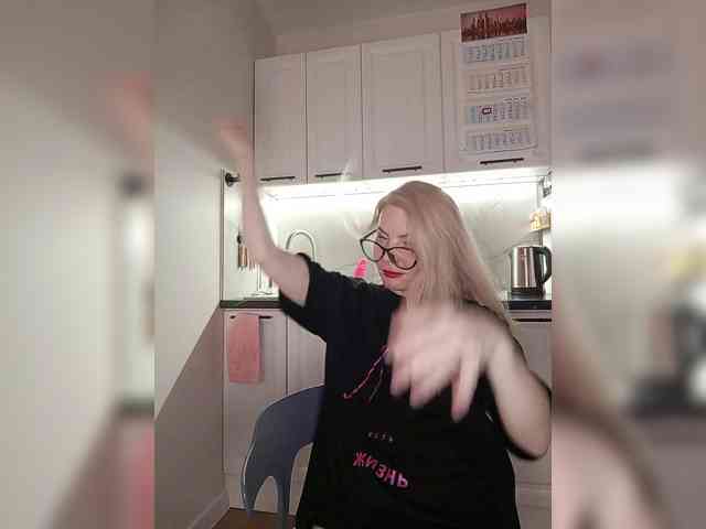 MrMrsLoungeSexBar webcam