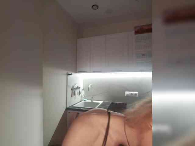 WomenS webcam