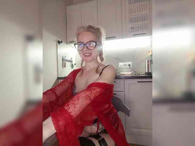 CheapSlutOnline webcam