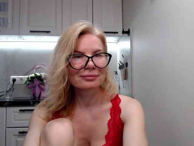 WomenS webcam