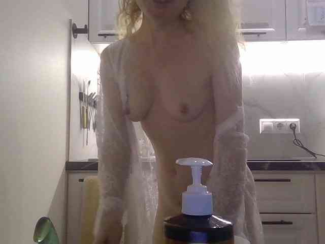 WomenS webcam