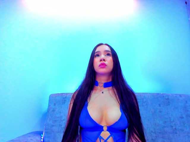 Niki-White live cam on BongaCams