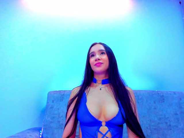 Niki-White live cam on BongaCams