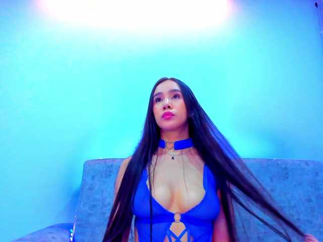Niki-White live cam on BongaCams