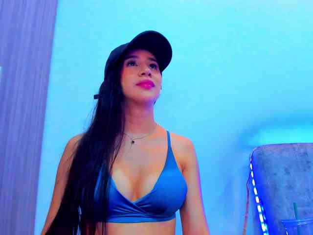 Niki-White webcam