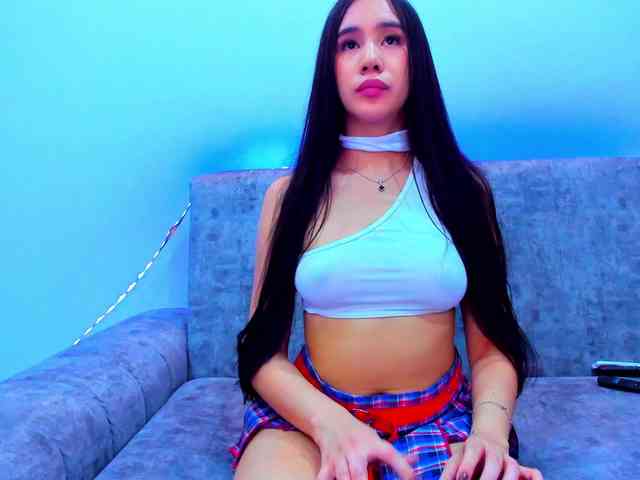 Niki-White webcam