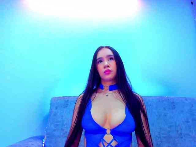 Niki-White webcam