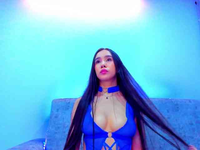 Niki-White webcam