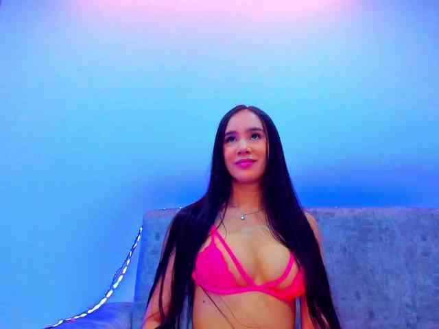 Niki-White webcam