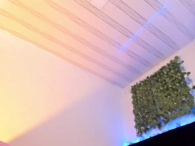 flylia01 live cam preview
