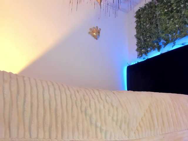 flylia01 live cam on BongaCams
