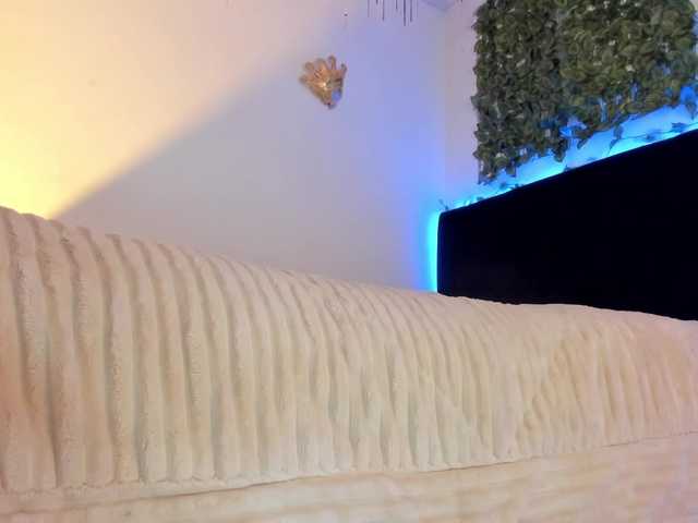flylia01 live cam on BongaCams