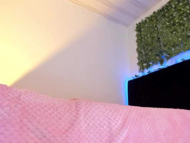 flylia01 live cam on BongaCams