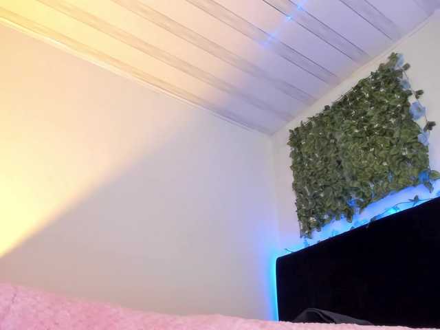 flylia01 live cam on BongaCams