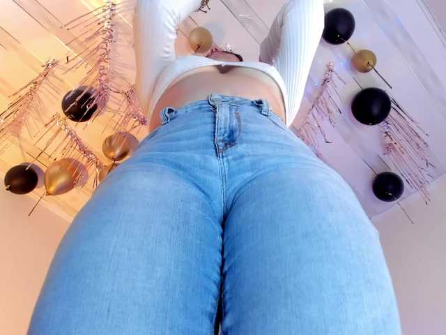 flylia01 live cam on BongaCams