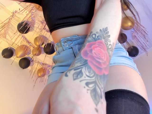flylia01 live cam on BongaCams