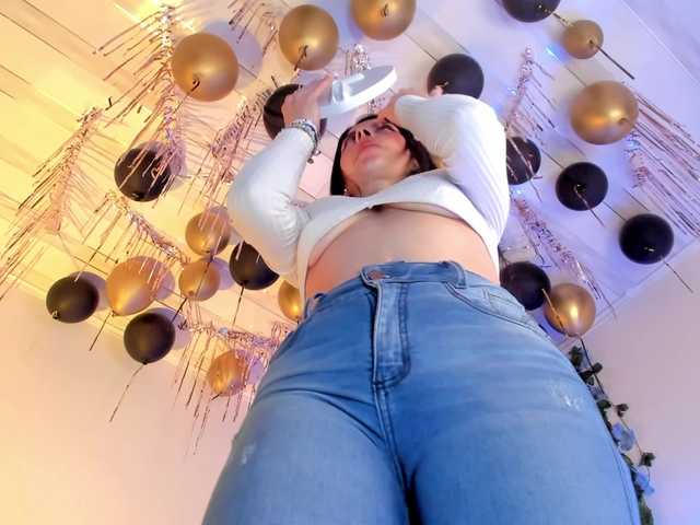 flylia01 live cam on BongaCams