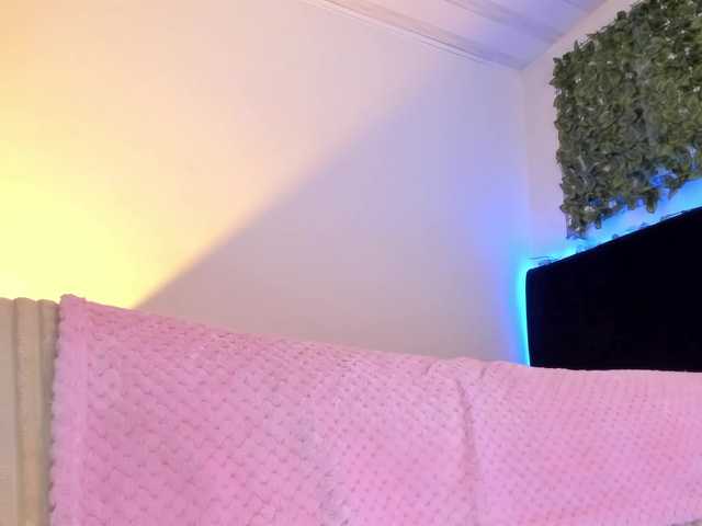 flylia01 live cam on BongaCams
