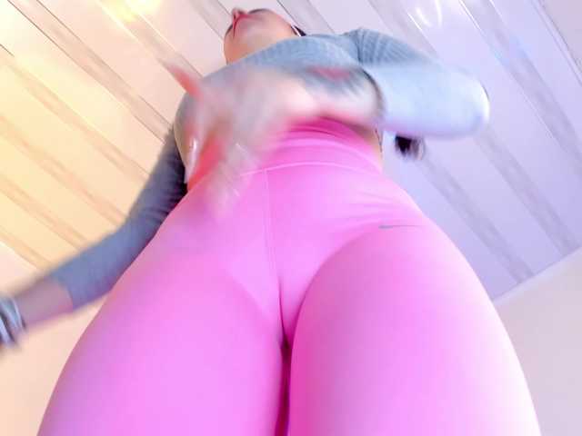 flylia01 live cam on BongaCams