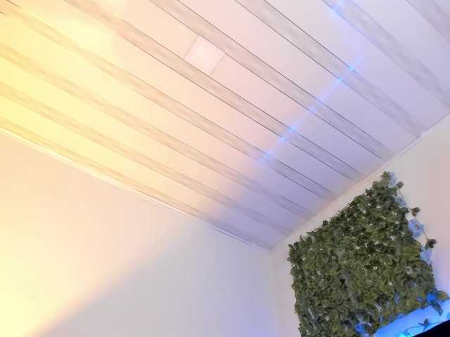 flylia01 live cam on BongaCams