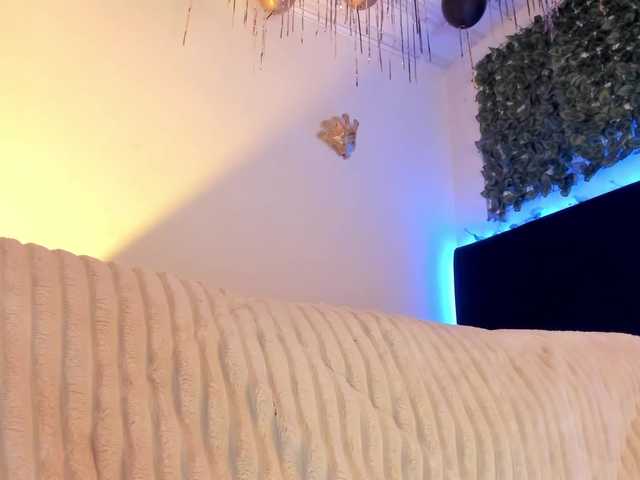 flylia01 live cam on BongaCams
