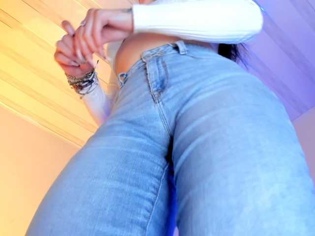 flylia01 live cam on BongaCams
