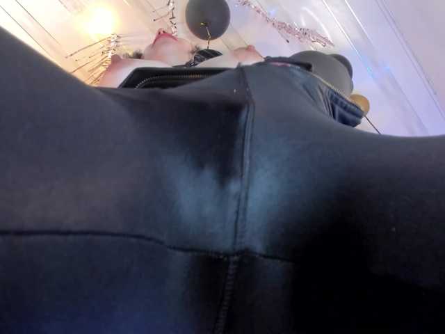 flylia01 live cam on BongaCams