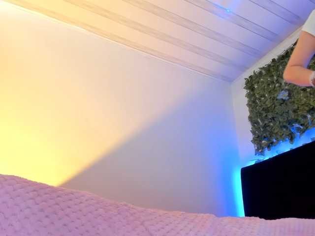 flylia01 live cam preview