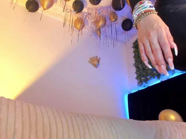 flylia01 live cam on BongaCams