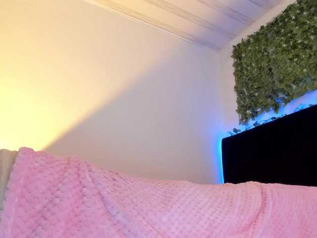 flylia01 live cam on BongaCams