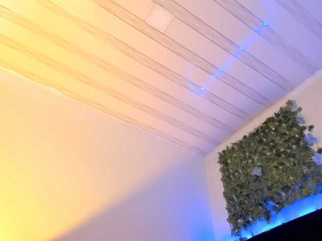 flylia01 live cam on BongaCams