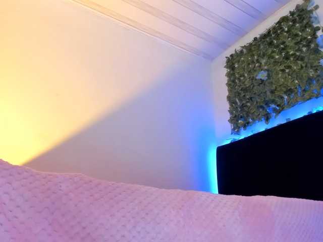 flylia01 live cam preview