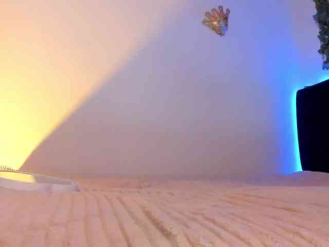 flylia01 webcam