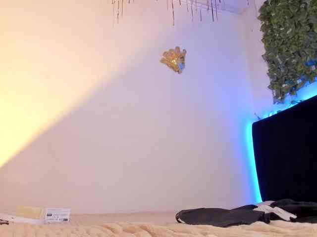 flylia01 webcam