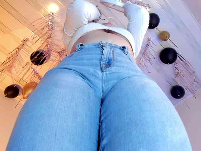 flylia01 webcam