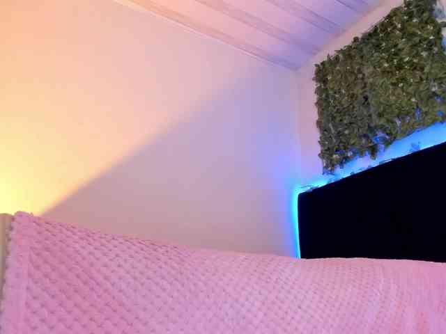 flylia01 webcam