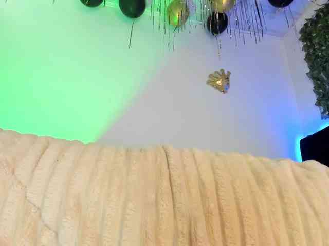 flylia01 webcam