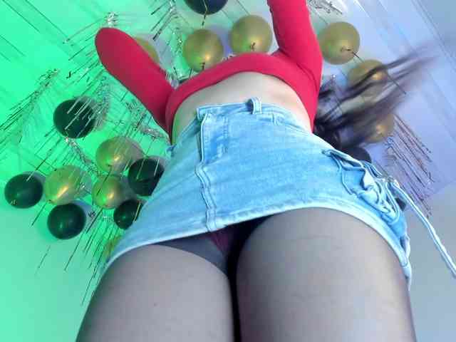 flylia01 Live Webcam on BongaCams