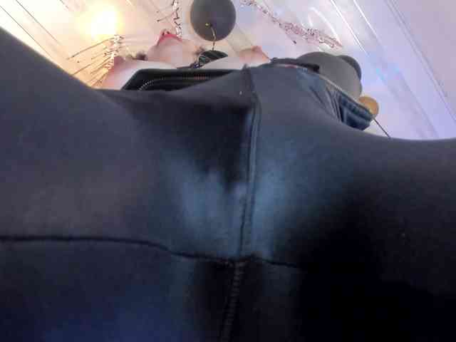 flylia01 webcam