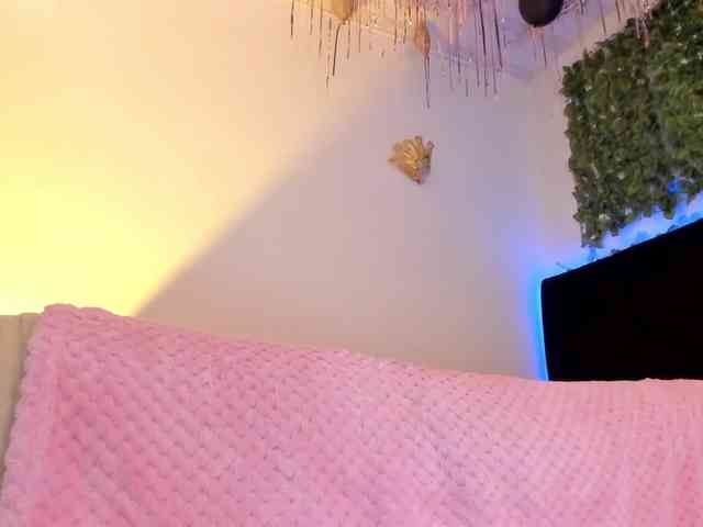 flylia01 webcam