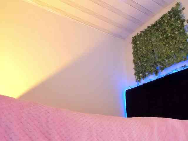 flylia01 webcam