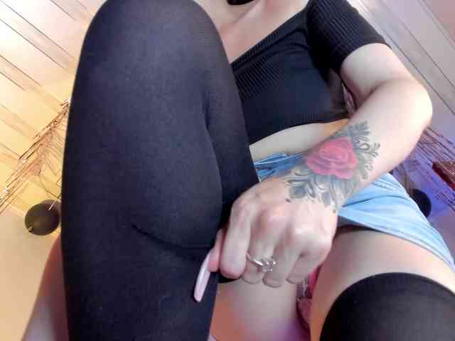 flylia01 webcam