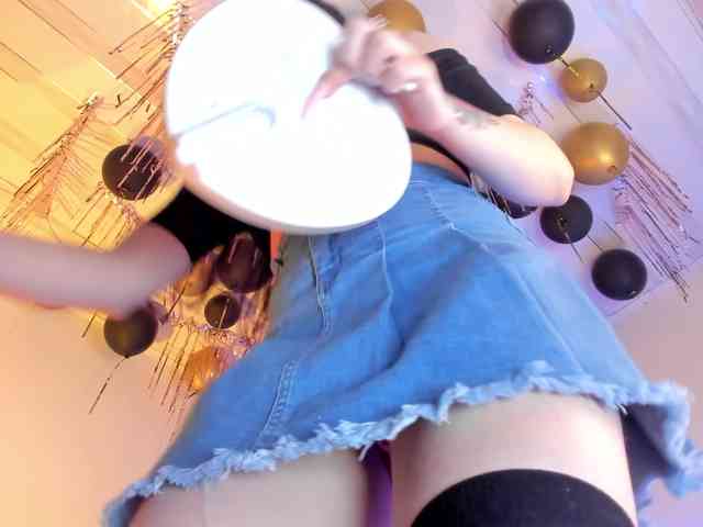 flylia01 webcam