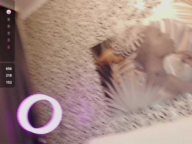 Amellea live cam on BongaCams