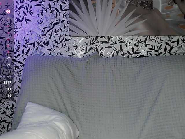 Amellea live cam on BongaCams
