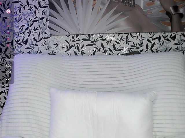 Amellea live cam on BongaCams