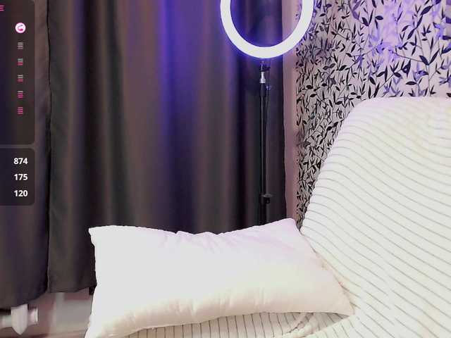Amellea live cam on BongaCams